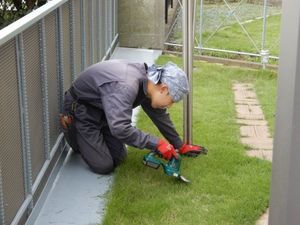 1芝刈り作業中.jpg